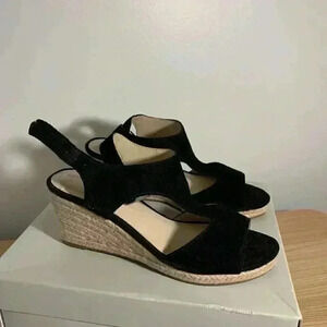 97. NEW Bandolino Natasha Wedge- US 5 Women's